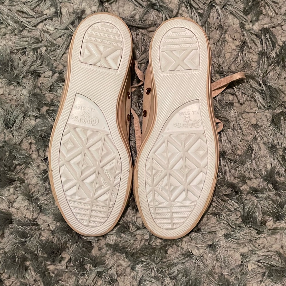 Converse - Picture 4 of 4